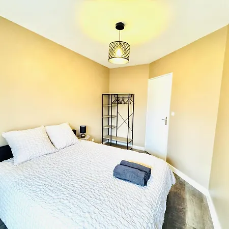 Apartment Le Citybreak Beaut4 Moderne Terrasse-centre-ville Parking Gratuit Saint-Priest (Rhone)