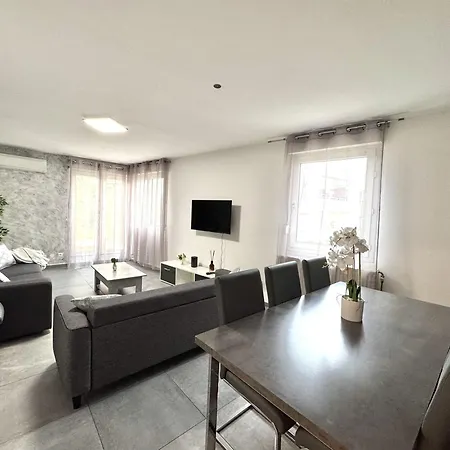 Le Citybreak Beaut4 Moderne Terrasse-centre-ville Parking Gratuit Saint-Priest (Rhone)